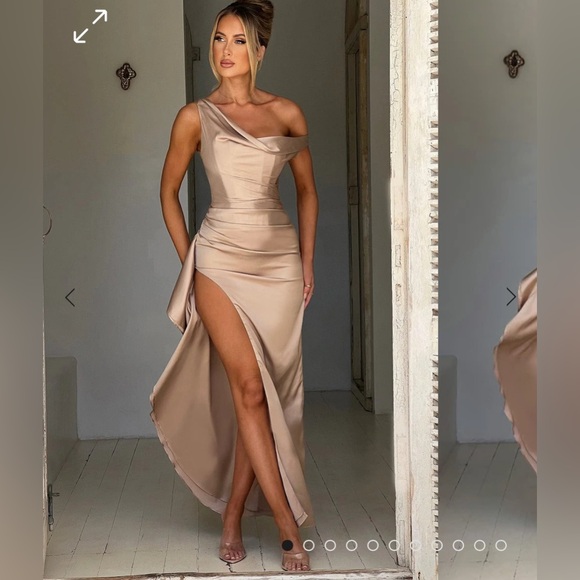 Babyboo Juliene Maxi Dress - Champaign XS - Picture 2 of 4